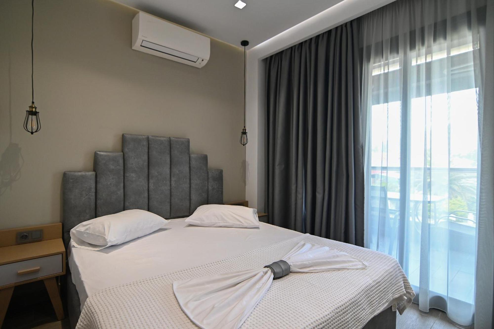 Amalia Rooms Sea View Vrasná Екстериор снимка