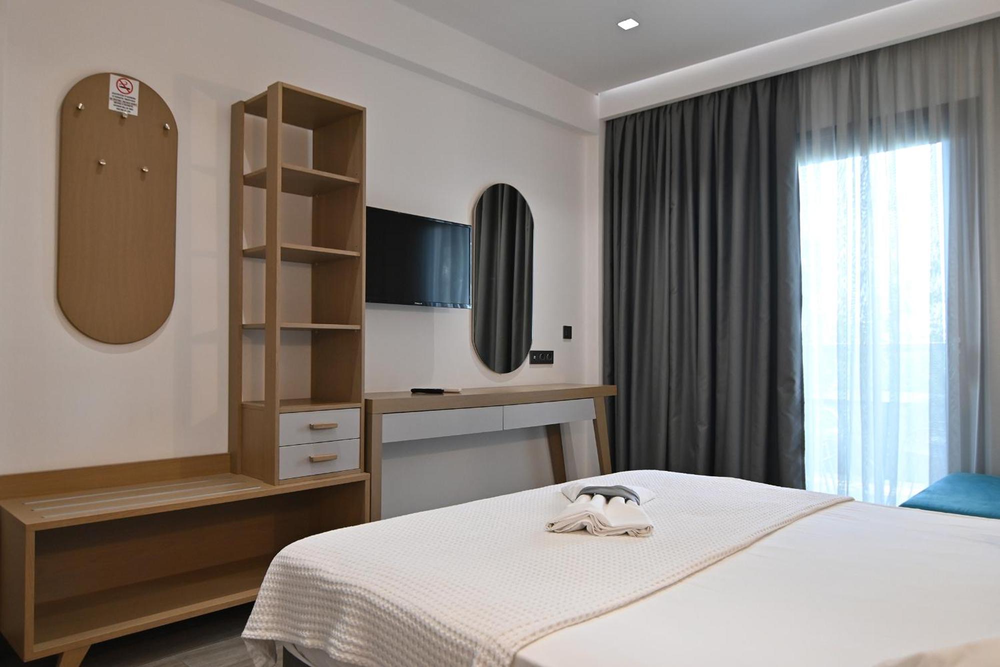 Amalia Rooms Sea View Vrasná Екстериор снимка