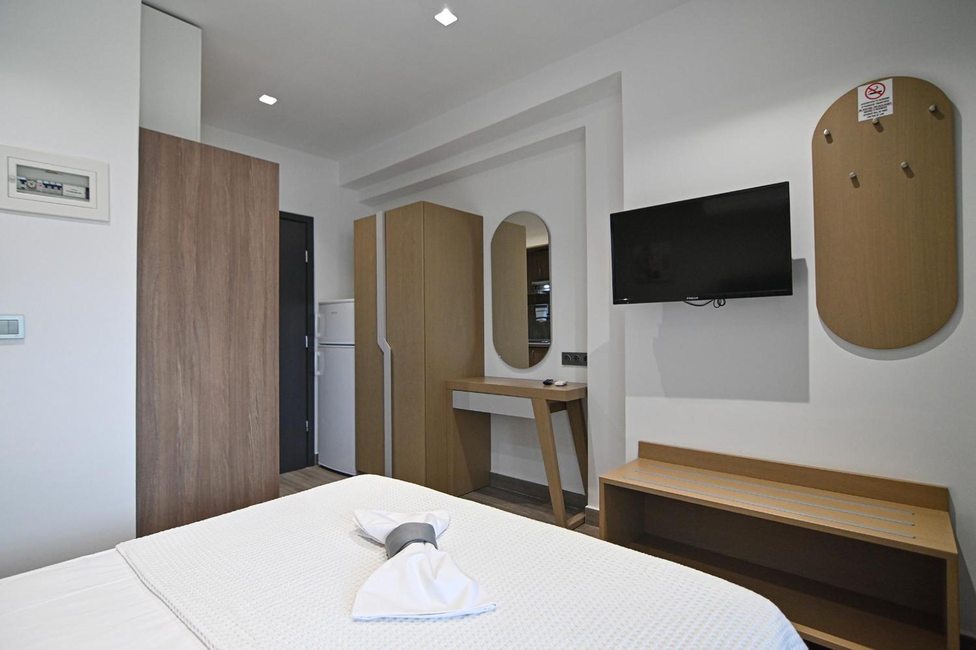 Amalia Rooms Sea View Vrasná Екстериор снимка