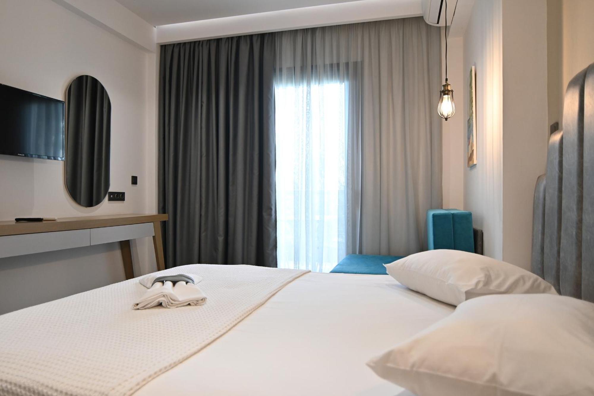 Amalia Rooms Sea View Vrasná Екстериор снимка