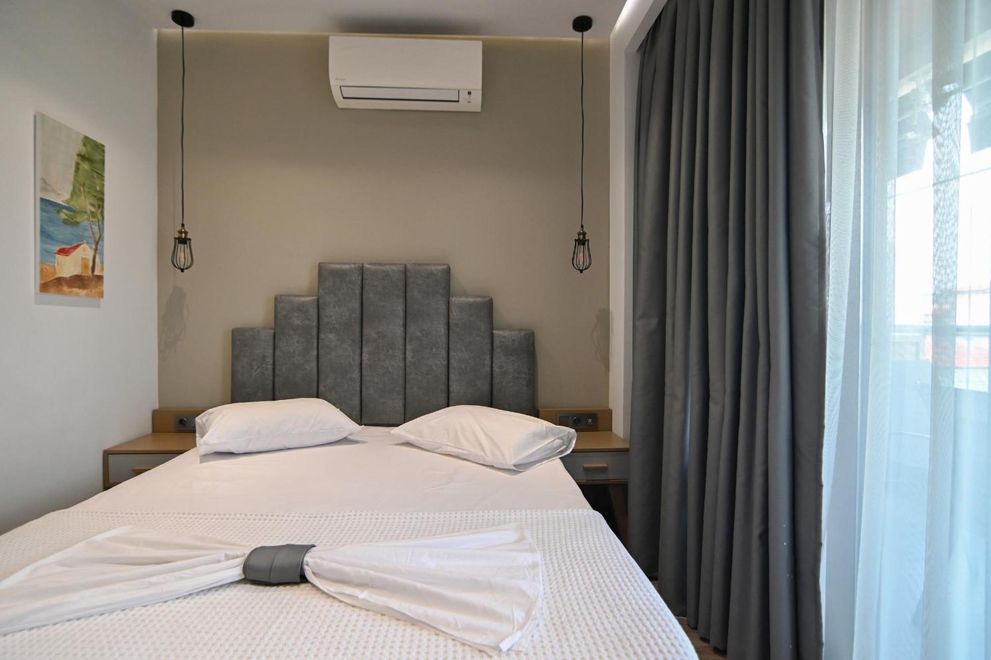 Amalia Rooms Sea View Vrasná Екстериор снимка
