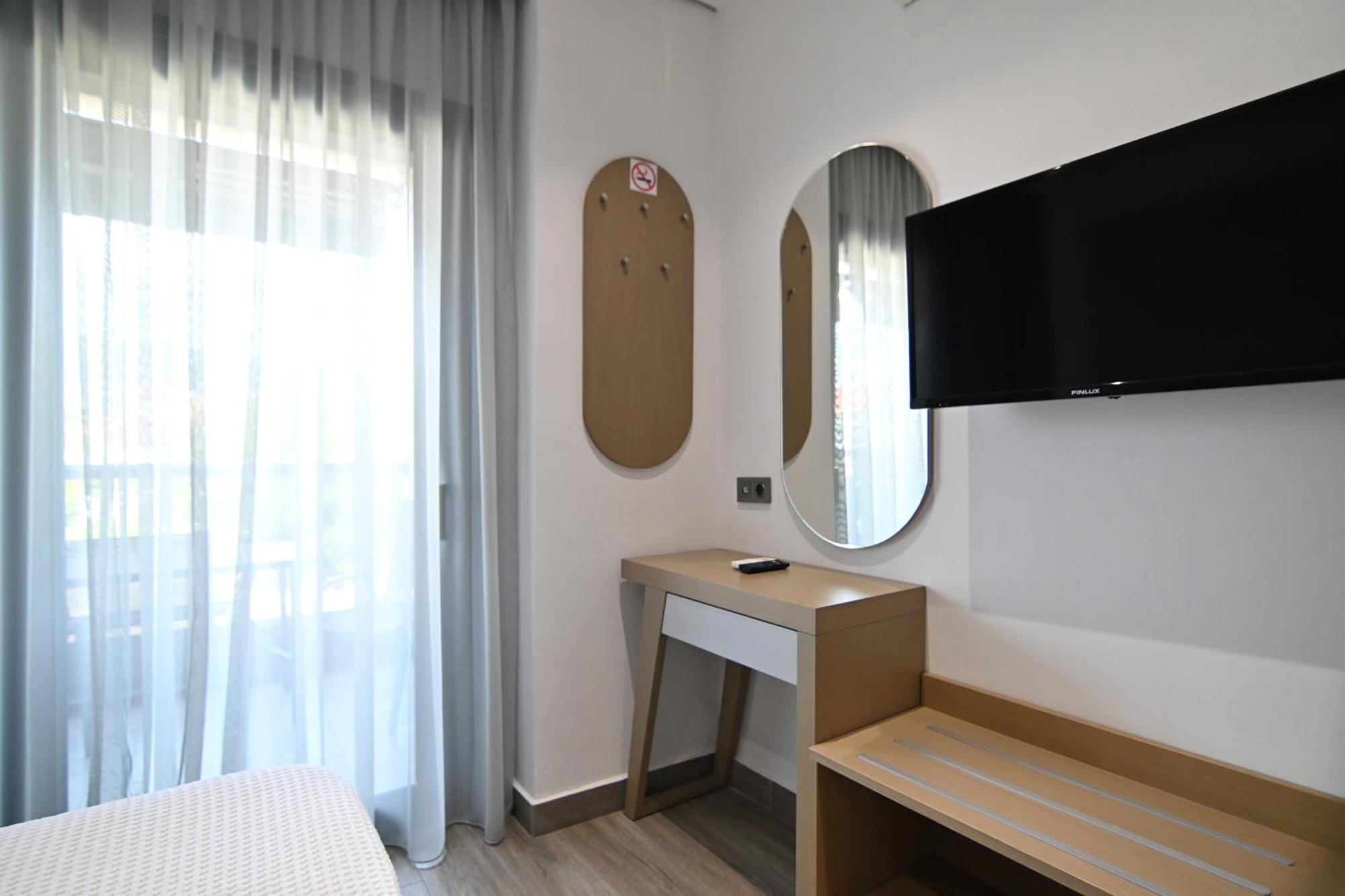 Amalia Rooms Sea View Vrasná Екстериор снимка
